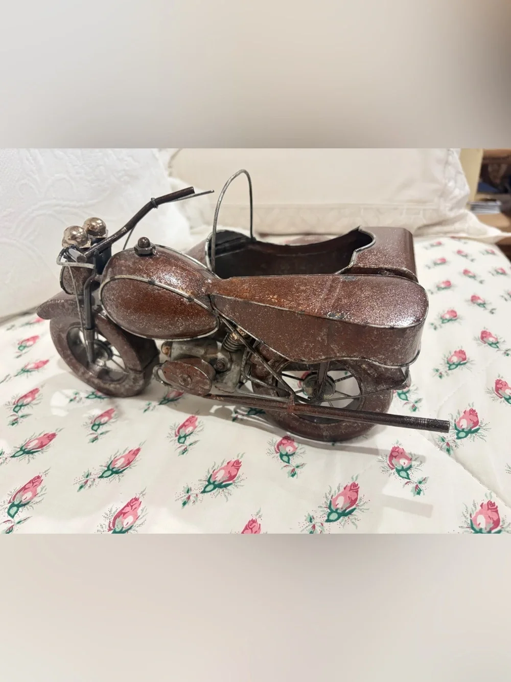 Brown Metal Motorcycle Figurine Decorative Accent + A GIFT 🎁